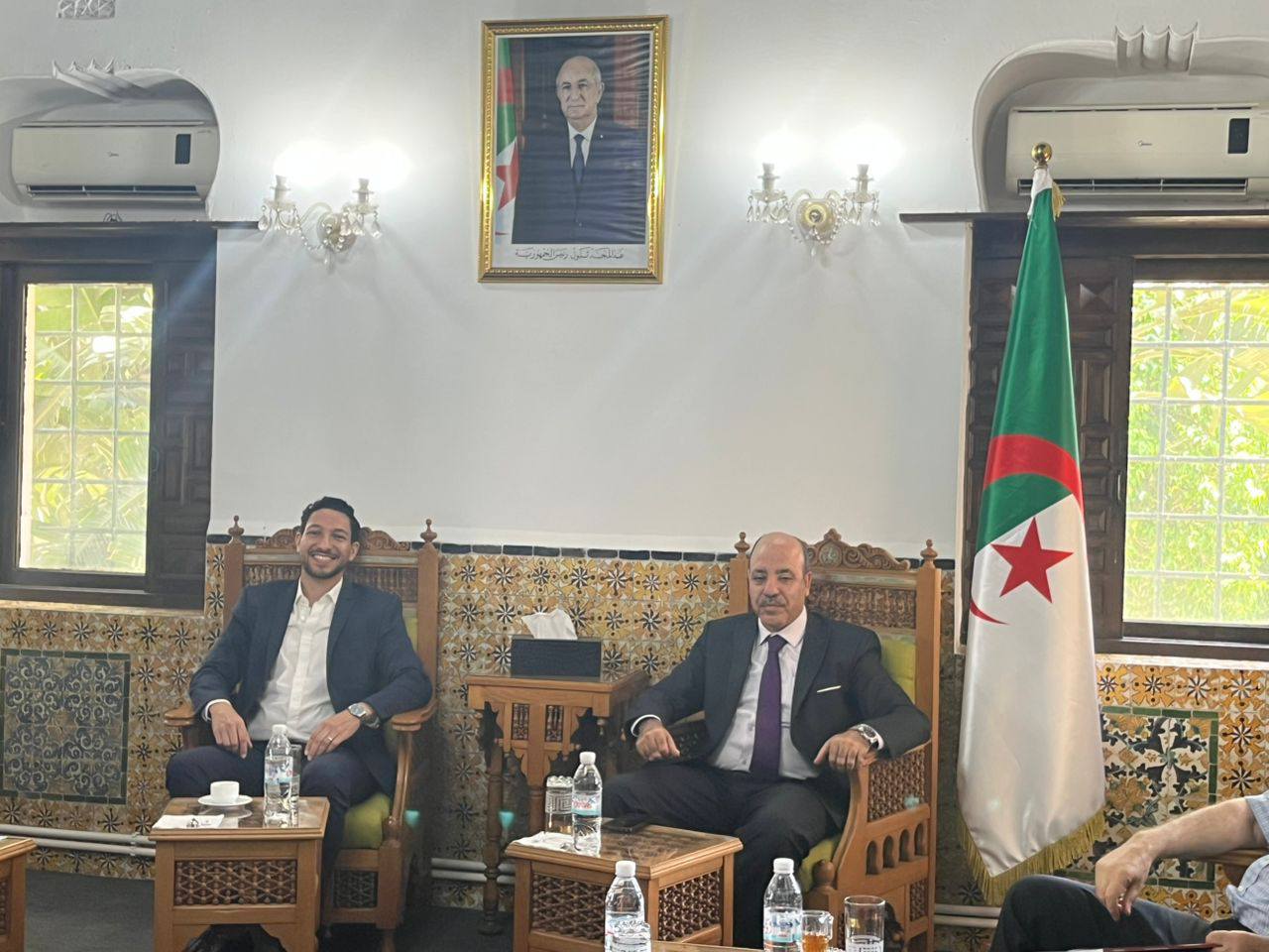 استضافة البروفيسور أمير لبديوي لالقاء محاضرة بعنوان الجزائر وتحديات النهوض الإقتصادي الإستراتيجيات، الإصلاحات و المؤسسات