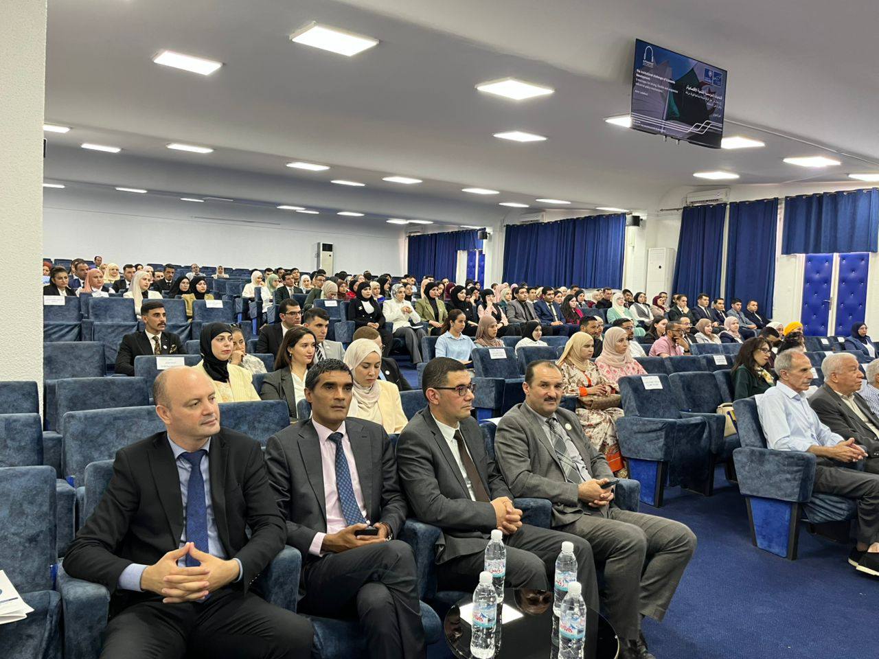 استضافة البروفيسور أمير لبديوي لالقاء محاضرة بعنوان الجزائر وتحديات النهوض الإقتصادي الإستراتيجيات، الإصلاحات و المؤسسات