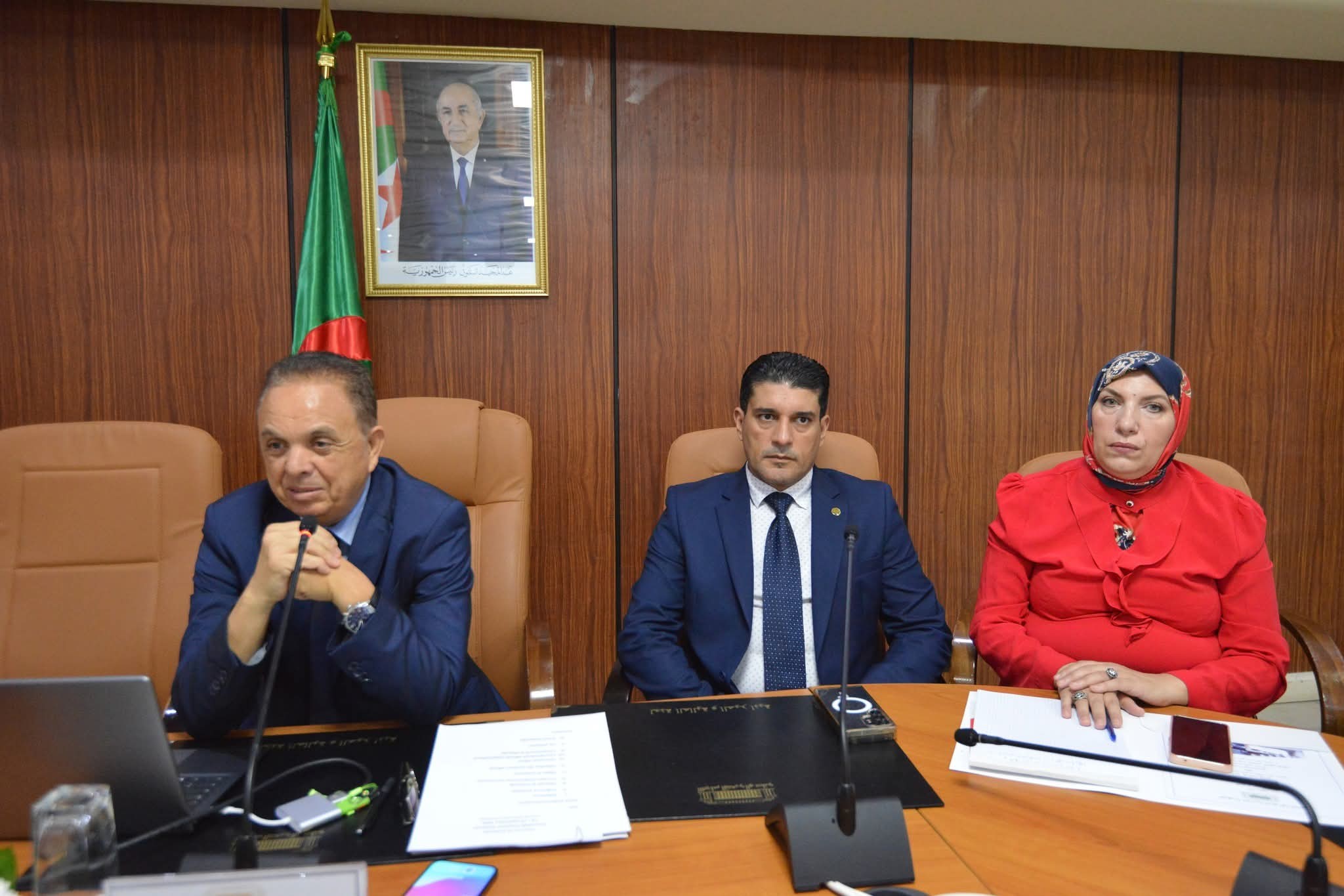 البرامج التكوينية لفائدة مختلف الهيئات المؤسسات العمومية