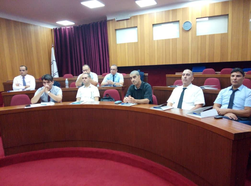 البرامج التكوينية لفائدة مختلف الهيئات المؤسسات العمومية