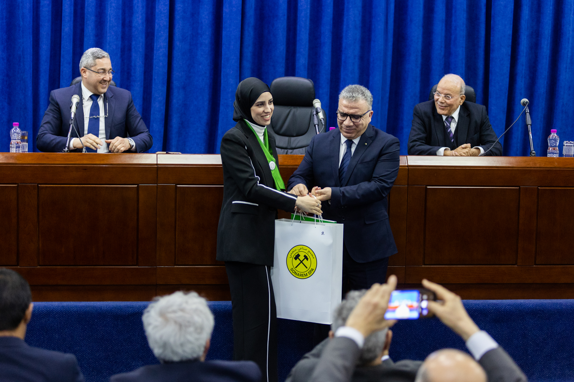 حفل تخرج الدفعة "52 " المسماة " المجاهد يوسف الخطيب"