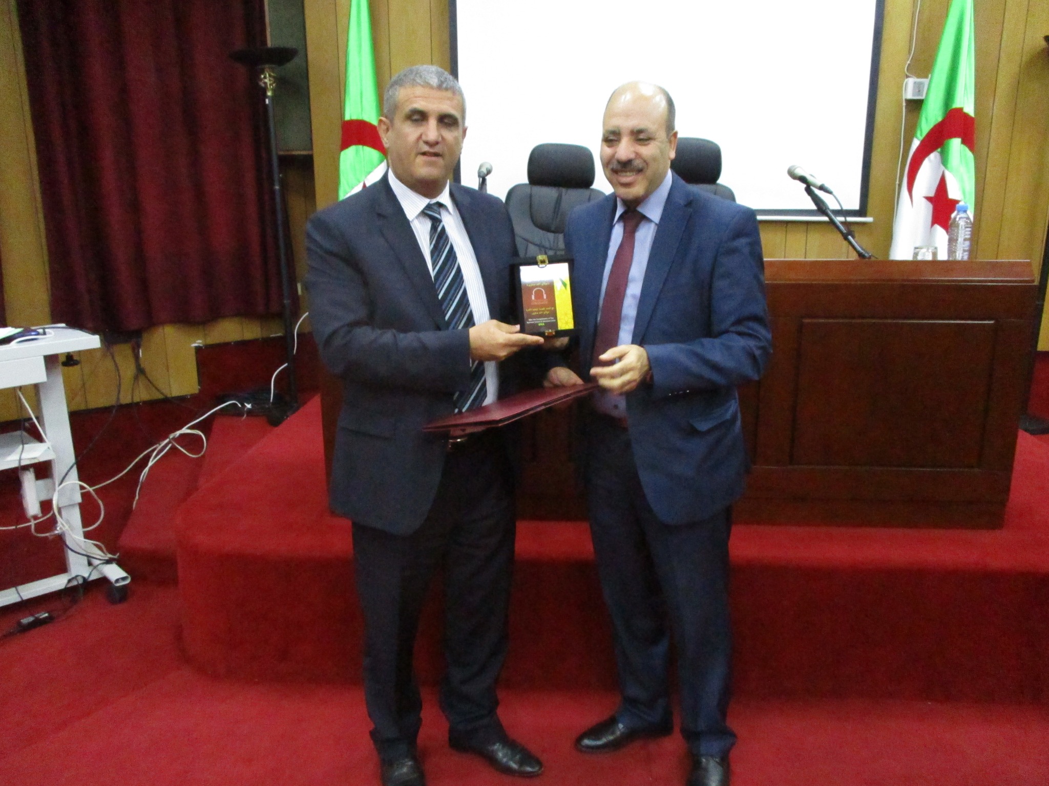 مراسم اختتام الدورة التكوينية لإطارا المؤسسة العمومية الاقتصادية للتسيير السياحي سيدي فرج مع توقيع اتفاقيتين تعاون