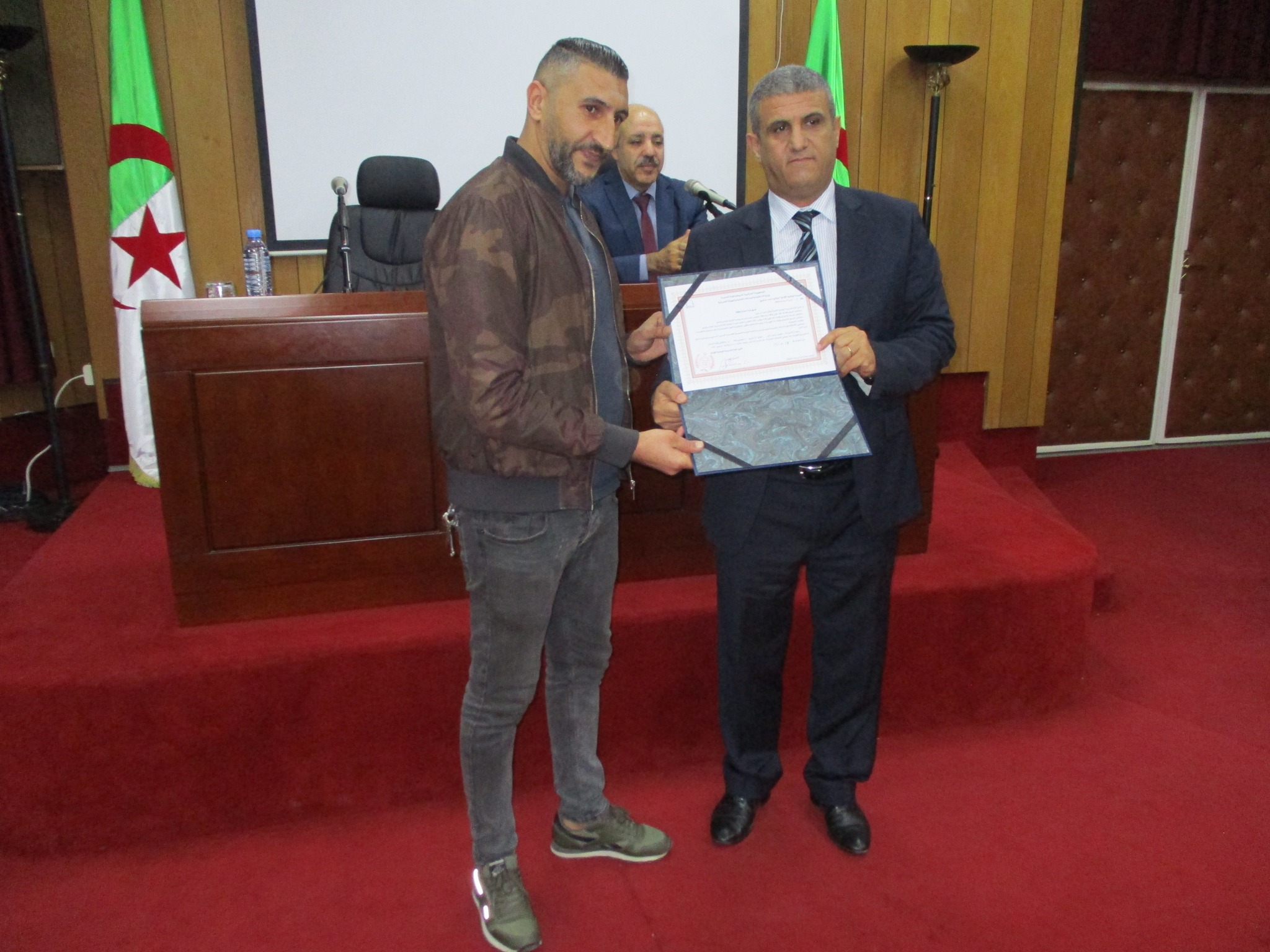 مراسم اختتام الدورة التكوينية لإطارا المؤسسة العمومية الاقتصادية للتسيير السياحي سيدي فرج مع توقيع اتفاقيتين تعاون