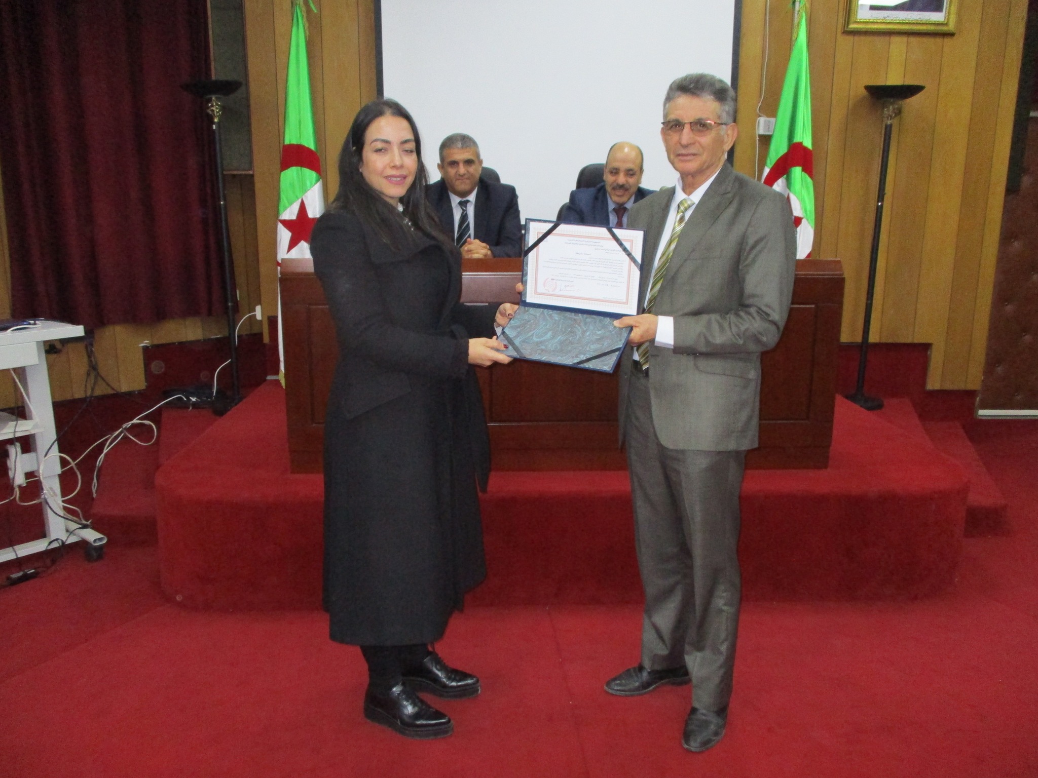 مراسم اختتام الدورة التكوينية لإطارا المؤسسة العمومية الاقتصادية للتسيير السياحي سيدي فرج مع توقيع اتفاقيتين تعاون