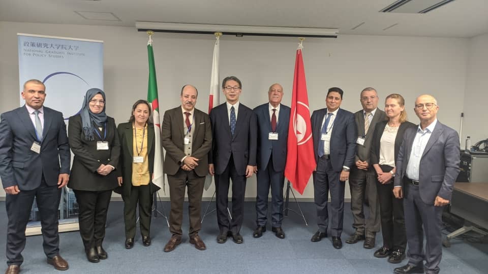 اختتام أشغال الزيارة الدراسية التي قام بها المدير العام للمدرسة الوطنية للإدارة، البروفيسور عبد المليك مزهوده والسيدة ليلى سلاماني مديرة مركز التوثيق والبحث والخبرة، رفقة إطارات من وزارة الداخلية والجماعات المحلية والنقل إلى الوكالة اليابانية للتعاون الدولي (JICA)، والتي امتدت من 08 إلى غاية 12 ديسمبر الجاري