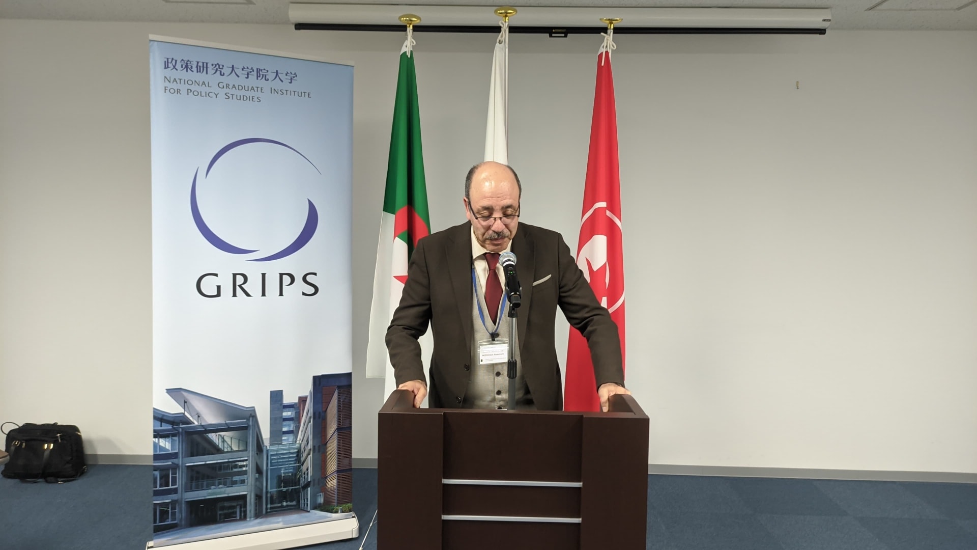 اختتام أشغال الزيارة الدراسية التي قام بها المدير العام للمدرسة الوطنية للإدارة، البروفيسور عبد المليك مزهوده والسيدة ليلى سلاماني مديرة مركز التوثيق والبحث والخبرة، رفقة إطارات من وزارة الداخلية والجماعات المحلية والنقل إلى الوكالة اليابانية للتعاون الدولي (JICA)، والتي امتدت من 08 إلى غاية 12 ديسمبر الجاري