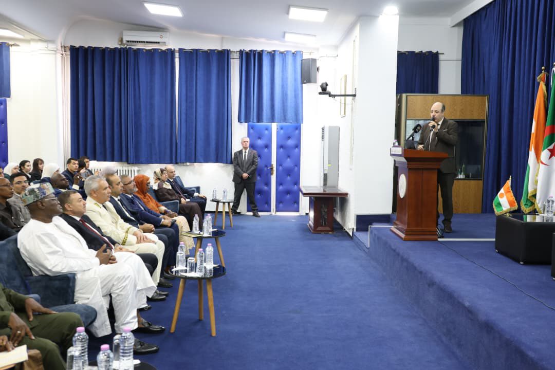 المدرسة الوطنية للإدارة تستقبل وزير الداخلية و الجماعات المحلية و النقل ،و الوفد المرافق له من جمهورية النيجر الشقيقة.