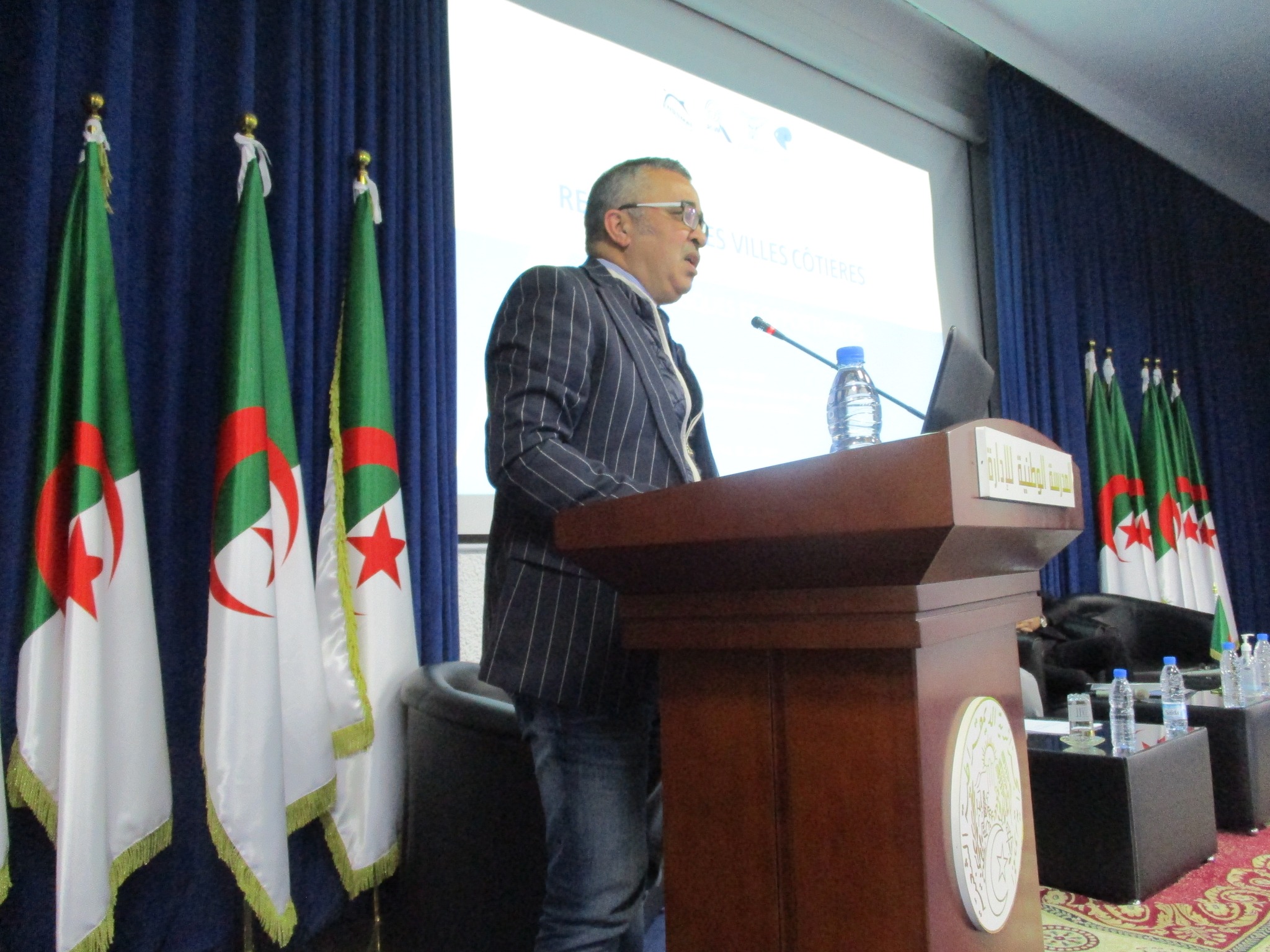 تنظيم يوم دراسي حول " تحديات التنمية المستدامة للمدن الساحلية في الجزائر"